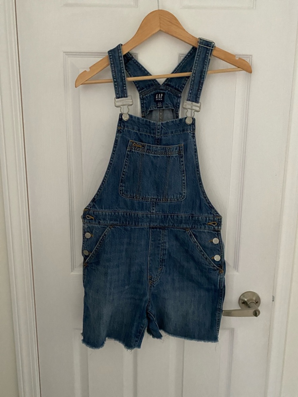 GAP Denim Overall jean Shorts size XS, Festival Ready